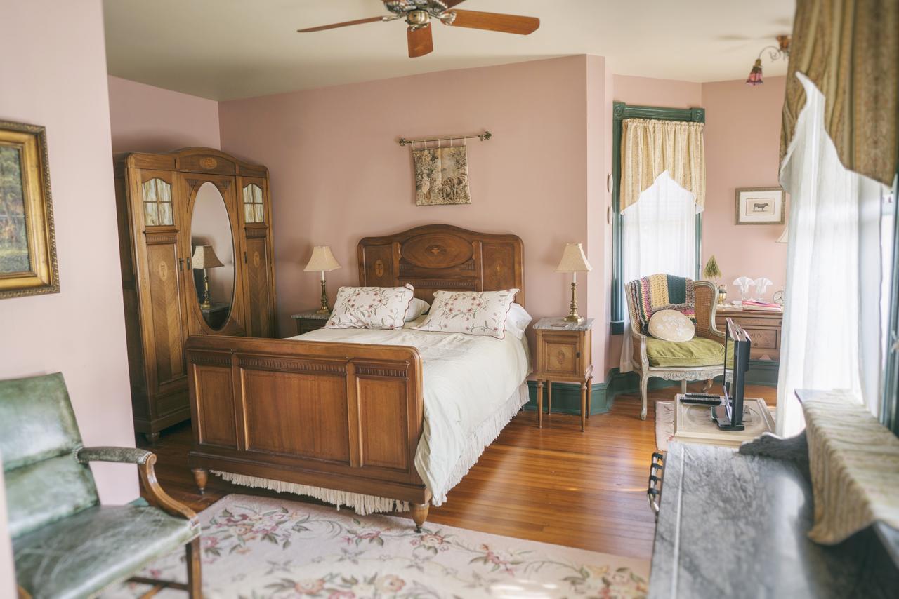 Hummingbird Inn Істон Екстер'єр фото